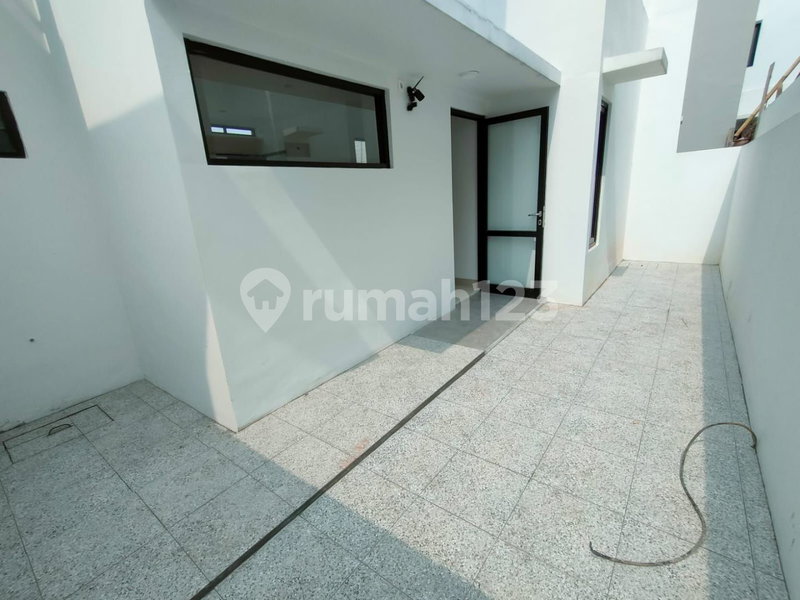 House for rent in Semarang, Indonesia · 2 rooms, 1 bath