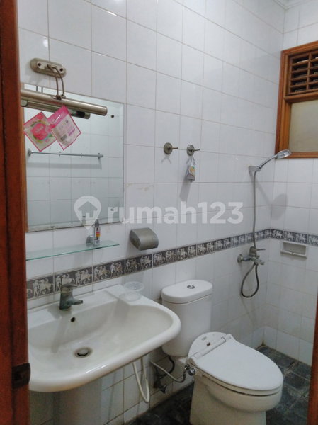 House for rent in West Jakarta, Indonesia · Cengkareng · 4 rooms, 3 baths