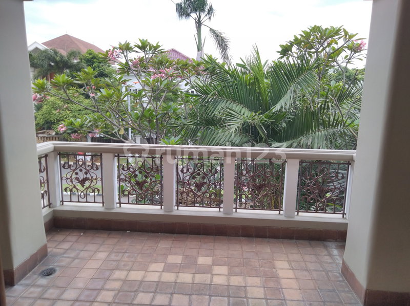House for rent in West Jakarta, Indonesia · Cengkareng · 4 rooms, 3 baths