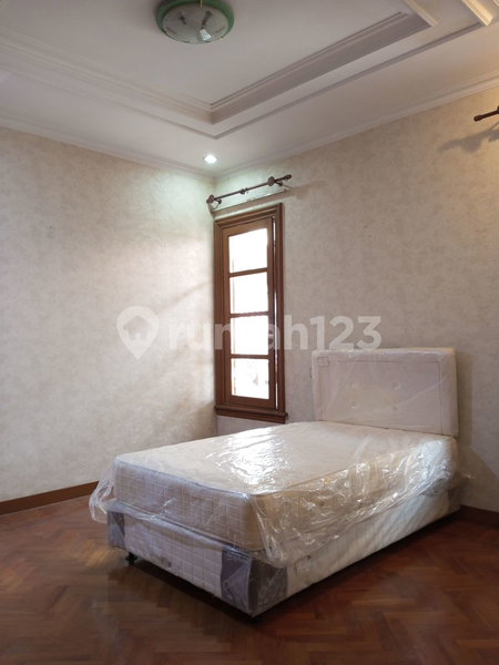 House for rent in West Jakarta, Indonesia · Cengkareng · 4 rooms, 3 baths