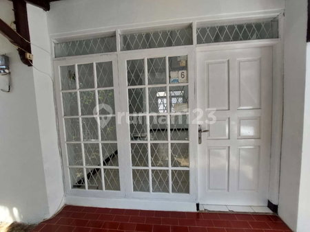 House for rent in Bandung, Indonesia · 2 rooms, 1 bath