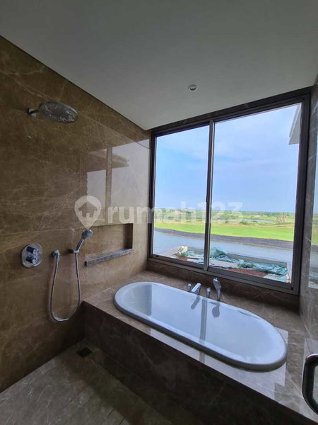 House for rent in West Jakarta, Indonesia · Cengkareng · 4 rooms, 4 baths