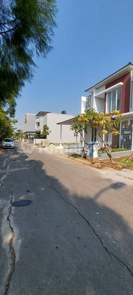House for rent in Surabaya, Indonesia · 4 rooms, 3 baths