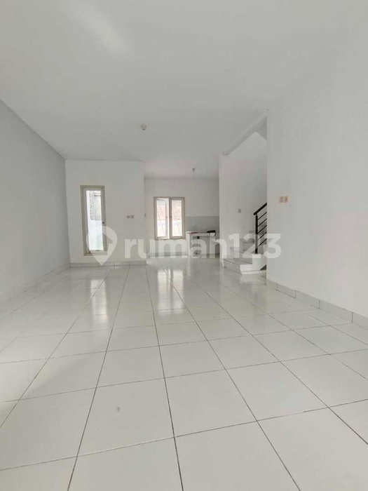 House for rent in Bandung, Indonesia · 4 rooms, 2 baths
