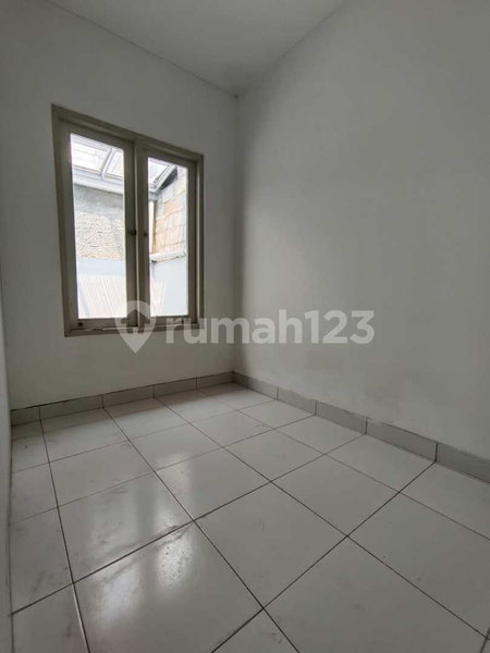 House for rent in Bandung, Indonesia · 4 rooms, 2 baths