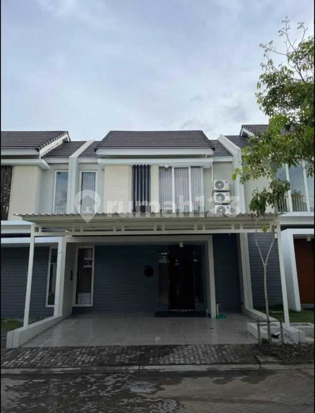 House for rent in Bandung, Indonesia · 3 rooms, 2 baths
