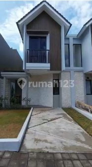 House for rent in Bandung, Indonesia · 3 rooms, 2 baths
