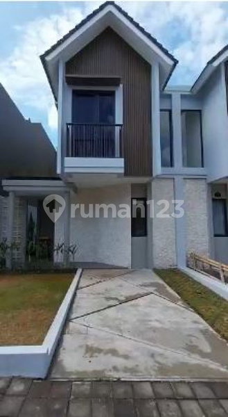 House for rent in Bandung, Indonesia · 3 rooms, 2 baths