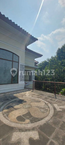 House for rent in South Jakarta, Indonesia · Kebayoran Lama · 6 rooms, 4 baths