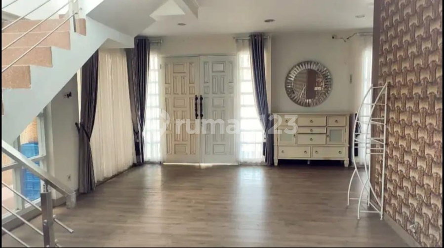 House for rent in Bandung, Indonesia · 3 rooms, 3 baths