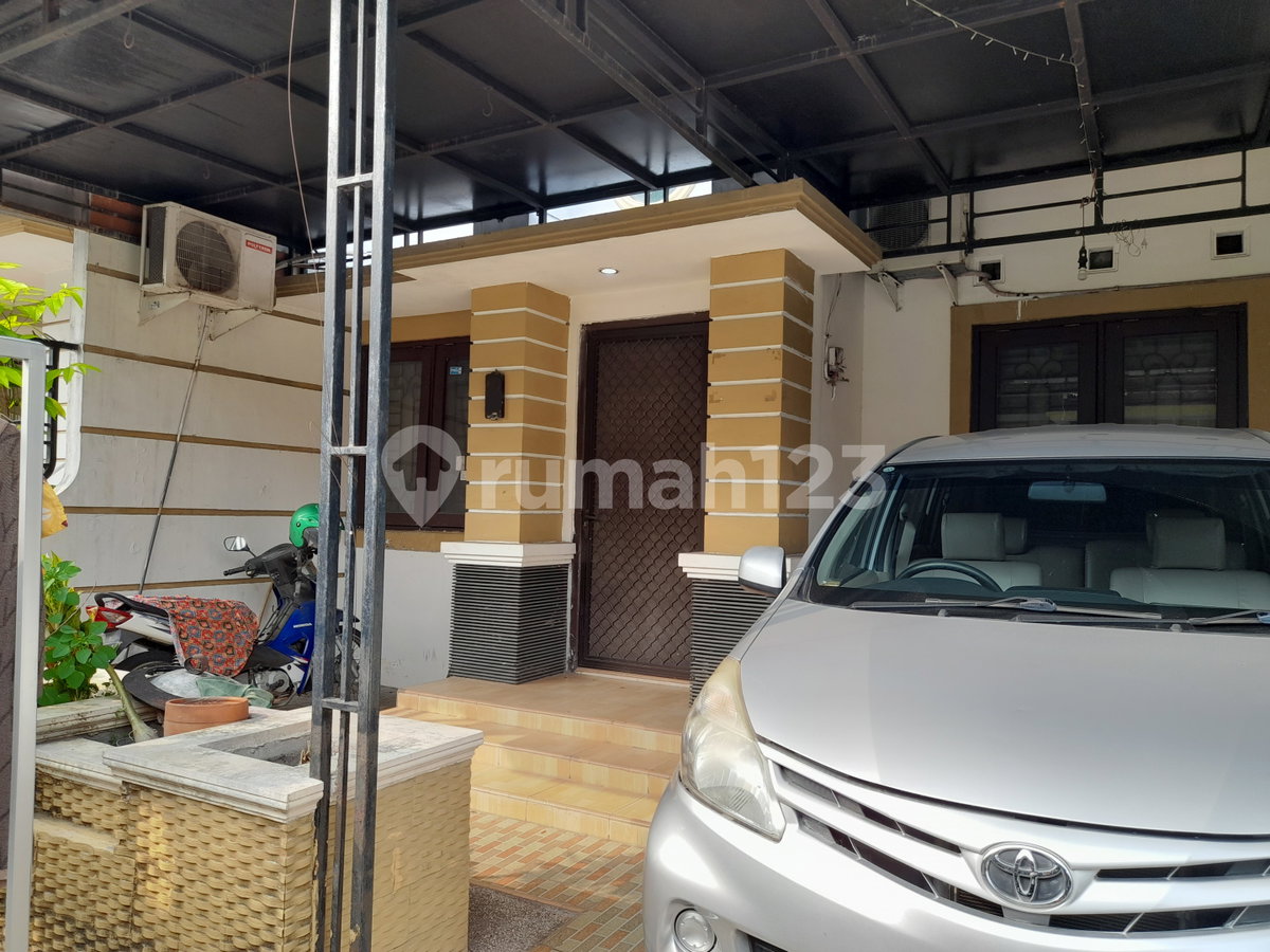 House for rent in Tangerang, Indonesia · Gading Serpong · 2 rooms, 2 baths