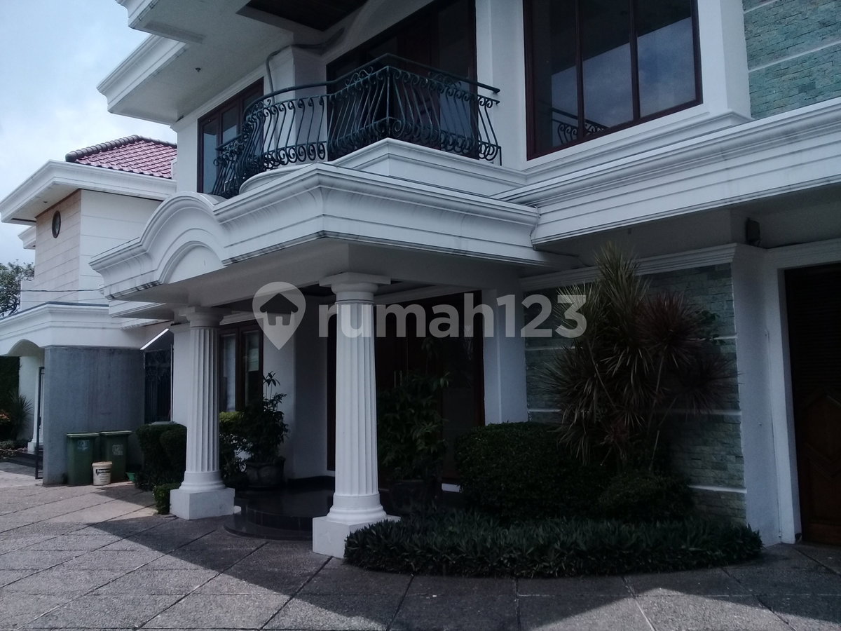 House in Cinere, Indonesia