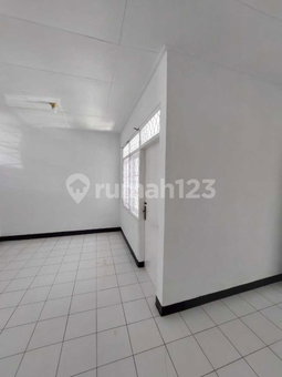 House for rent in Kuta, Indonesia · 2 rooms, 1 bath