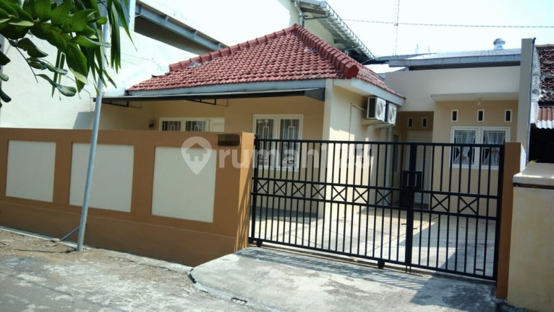 House for rent in Semarang, Indonesia · 2 rooms, 1 bath
