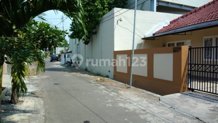House for rent in Semarang, Indonesia · 2 rooms, 1 bath