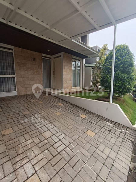 House for rent in Bandung, Indonesia · 2 rooms, 1 bath