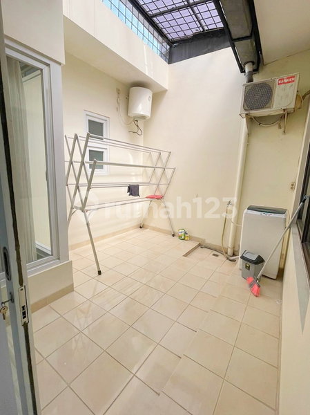 House for rent in Bekasi, Indonesia · 3 rooms, 3 baths