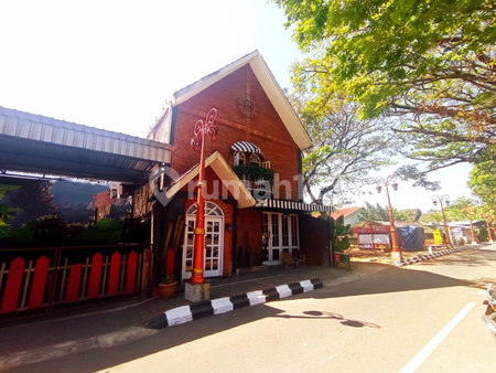 House for rent in Jakarta, Indonesia · Tebet · 2 rooms, 2 baths