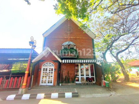 House for rent in Jakarta, Indonesia · Tebet · 2 rooms, 2 baths