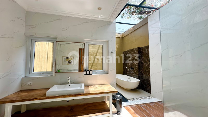 House for rent in Kuta, Indonesia · 3 rooms, 4 baths