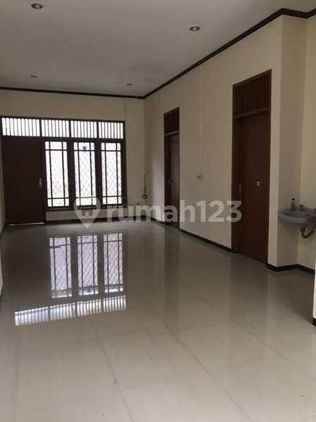 House for rent in Semarang, Indonesia · 3 rooms, 2 baths