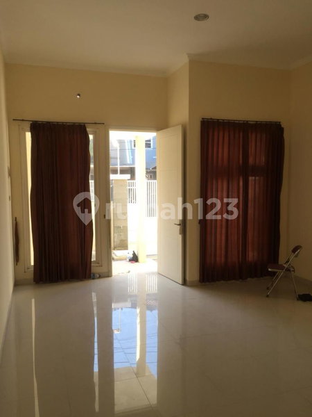 House for rent in Semarang, Indonesia · 2 rooms, 1 bath