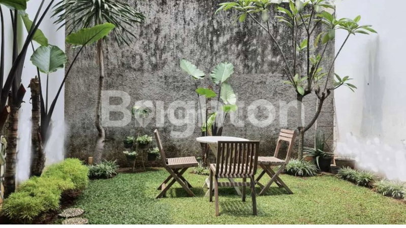 House for rent in Semarang, Indonesia · 4 rooms, 4 baths