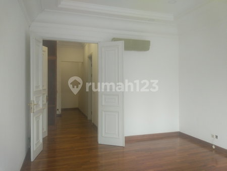 House for rent in Ciputat, Indonesia · Cengkareng · 6 rooms, 4 baths