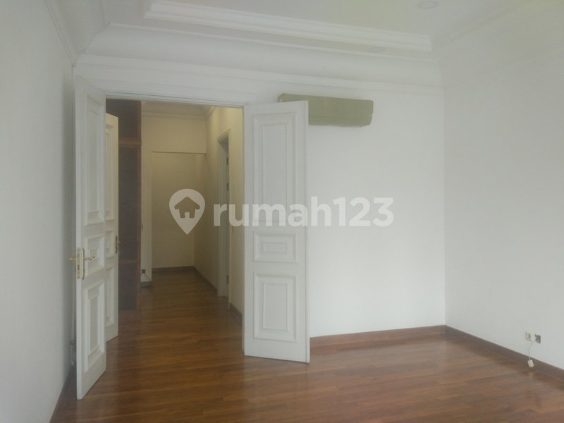 House for rent in Ciputat, Indonesia · Cengkareng · 6 rooms, 4 baths