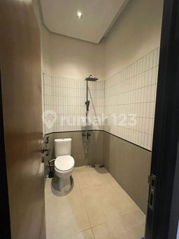House for rent in Bandung, Indonesia · 5 rooms, 4 baths
