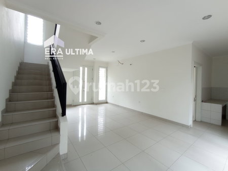 House for rent in Bandung, Indonesia · 3 rooms, 2 baths