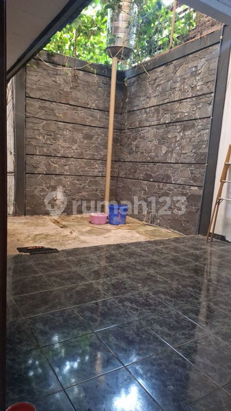 House for rent in Bandung, Indonesia · 4 rooms, 3 baths