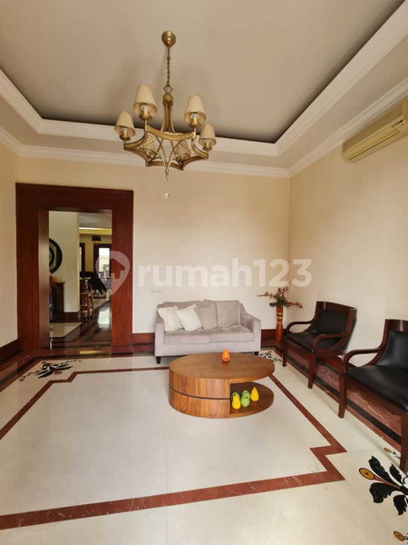 House for rent in Bandung, Indonesia · 4 rooms, 4 baths