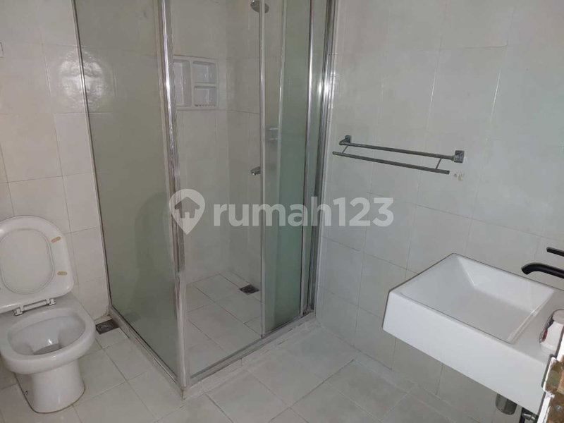 House for rent in Bandung, Indonesia · 3 rooms, 2 baths