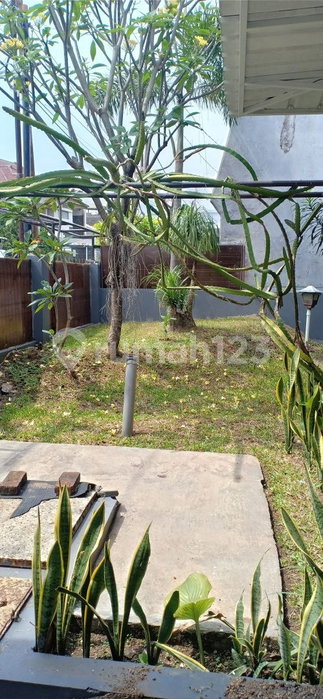 House for rent in Bandung, Indonesia · 6 rooms, 2 baths