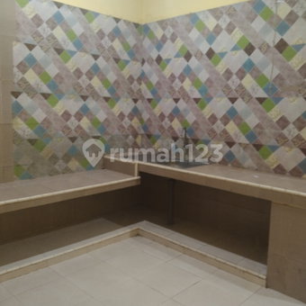 House for rent in Surabaya, Indonesia · 4 rooms, 2 baths