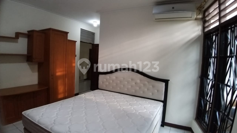 House for rent in Semarang, Indonesia · Mungkur Elephant · 6 rooms, 3 baths