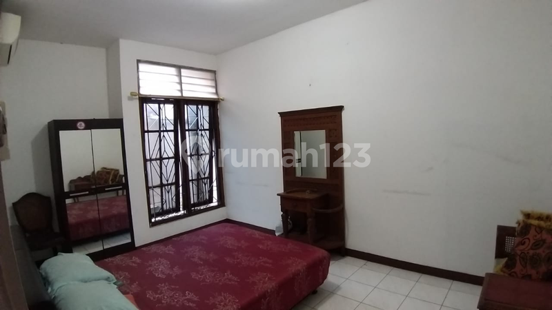 House for rent in Semarang, Indonesia · Mungkur Elephant · 6 rooms, 3 baths