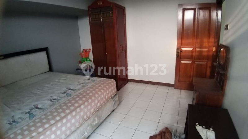 House for rent in Semarang, Indonesia · Mungkur Elephant · 6 rooms, 3 baths