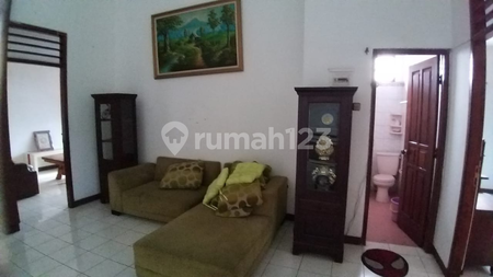 House for rent in Semarang, Indonesia · Mungkur Elephant · 6 rooms, 3 baths