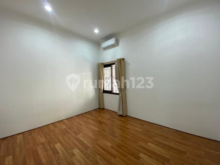 House for rent in Semarang, Indonesia · Mungkur Elephant · 4 rooms, 3 baths