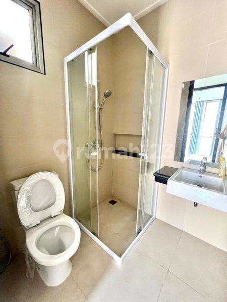 House for rent in Cikarang, Indonesia · 3 rooms, 2 baths