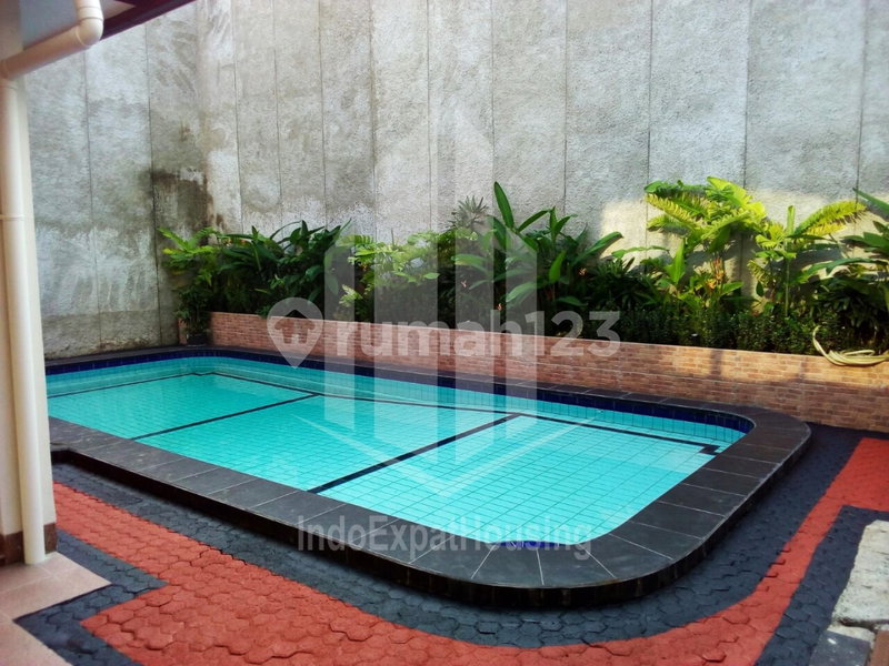 House for rent in Tangerang, Indonesia · 4 rooms, 3 baths
