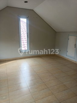 House for rent in Cipayung, Indonesia · Cipayung · 4 rooms, 3 baths