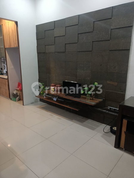 House for rent in Cipayung, Indonesia · Cipayung · 4 rooms, 3 baths