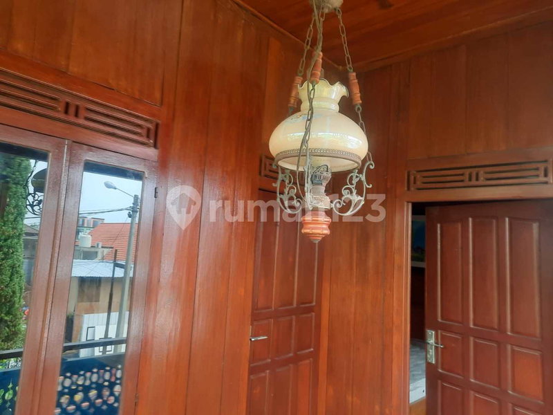 House for rent in Bandung, Indonesia · 4 rooms, 2 baths
