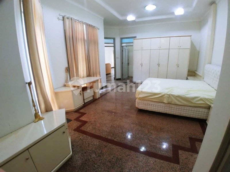 House for rent in Semarang, Indonesia · 4 rooms, 3 baths
