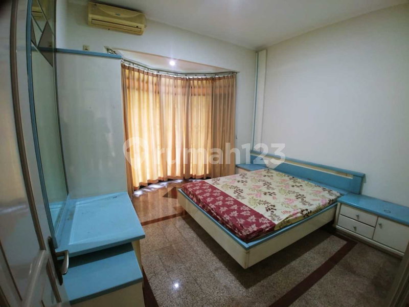 House for rent in Semarang, Indonesia · 4 rooms, 3 baths