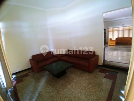 House for rent in Semarang, Indonesia · 4 rooms, 3 baths