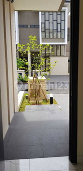House for rent in Bandung, Indonesia · 3 rooms, 4 baths